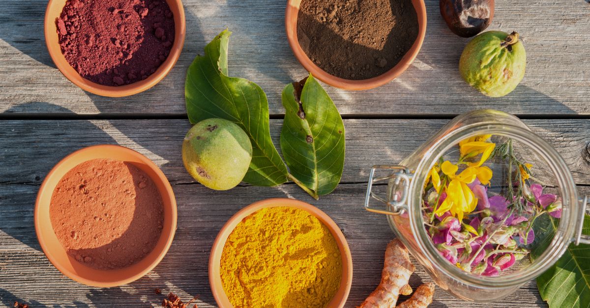 What Are Natural Dye Extracts?