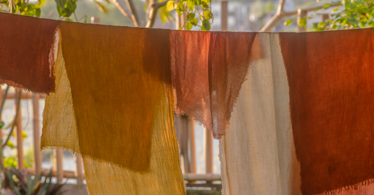 Onion Skins: Kitchen Waste Magic - Natural Yellow Dyeing with Golden Harvest